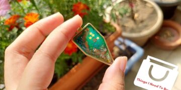 Epoxy resin crafts for beginners example
